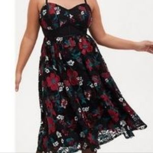 TORRID 20 Festive formal lace corset floral dress